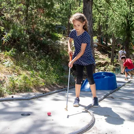 Baumzelte Robis Waldspielpark Grächen