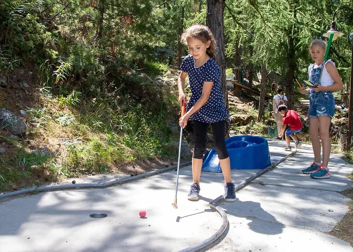 Baumzelte Robis Waldspielpark Grächen